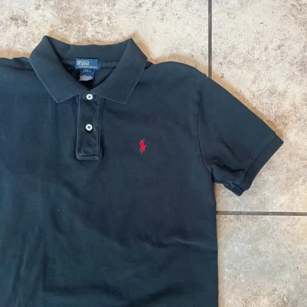 VTG Ralph Lauren black polo size boys large (16-18) fits men’s small